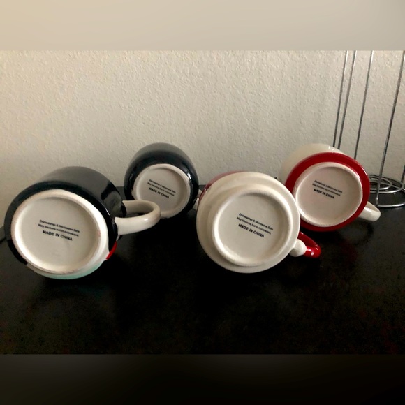 Christmas Panda Coffee Mug Set - Picture 3 of 3